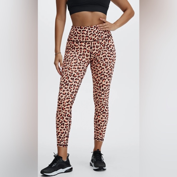 Fabletics Leopard Print Define PowerHold® High-Waisted 7/8 Legging Size S - Picture 2 of 9